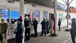 Викрили схему ввезення «євроблях» через пункт пропуску Луцького прикордонного загону (фото, відео)