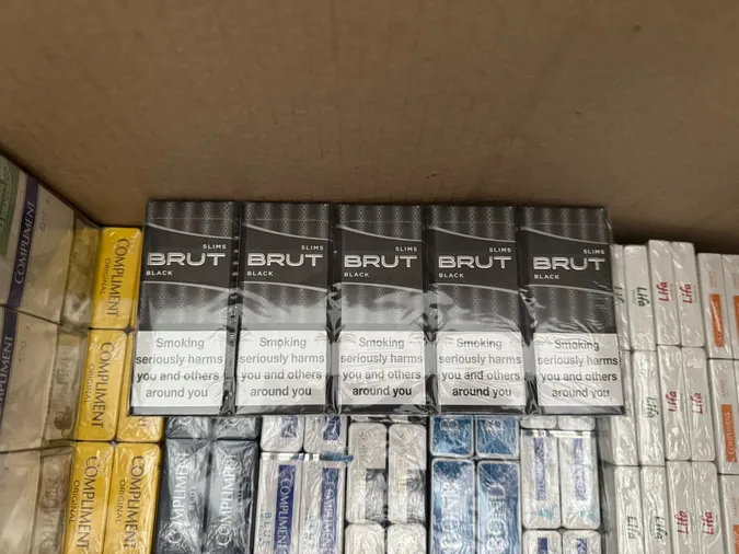 На Волині викрили схему продажу підроблених сигарет