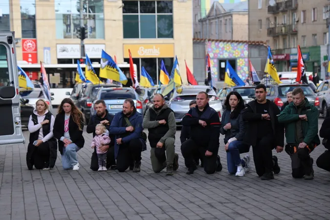 Небо плакало: Луцьк навколішки прощався з загиблим на Курщині бійцем Віктором Калеником