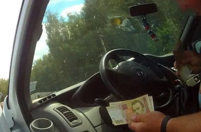 Давали хабар, а отримали штраф: на Волині покарали водіїв-порушників