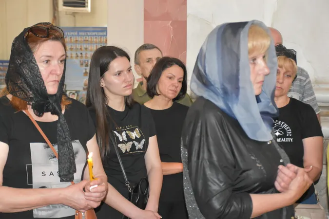 Луцьк попрощався з воїном Олександром Лижнюком, який загинув на Сумщині