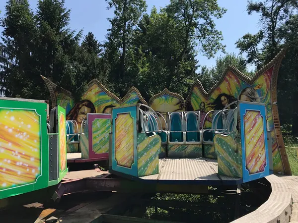 З Центрального парку Луцька продають атракціони (фото)