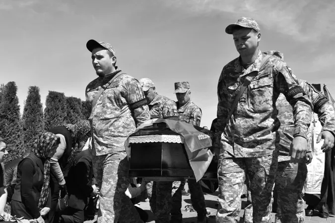 Загинув на Донеччині: Луцька громада попрощалася з Анатолієм Левчуком (фото)