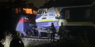 На Львівщині зіткнулися два потяги: є травмовані