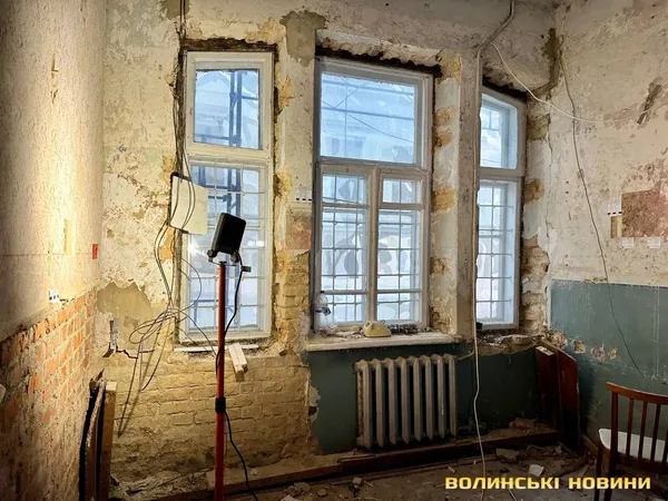 У Луцьку в будинку Прайзлерів відшукали унікальні знахідки (фото)