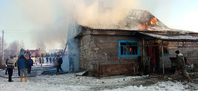 На Волині через замикання електромережі горів будинок: загинула жінка