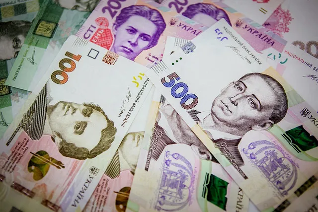 Як українці реагують на підвищення «мінімалки» до 3200