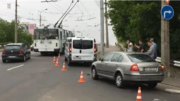У Луцьку на шляхопроводі біля «Там Таму» – аварія (фото)