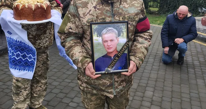 На Волині попрощалися із загиблим воїном Сергієм Йосенком (фото)