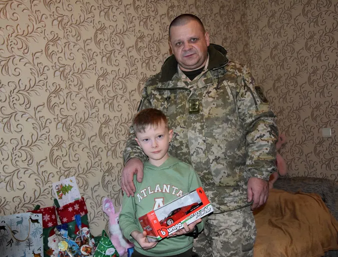 Волинські прикордонники привітали з Днем Миколая дітей загиблих побратимів (фото)