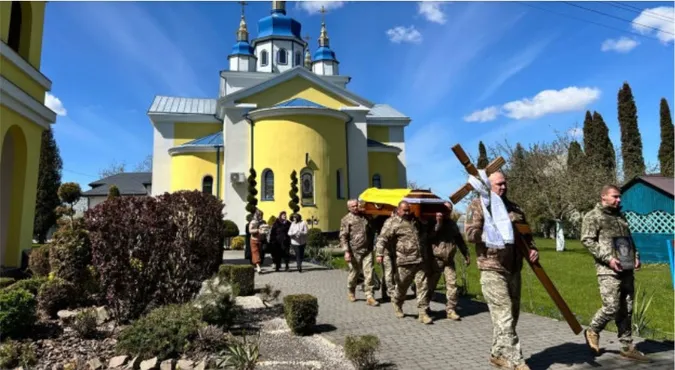 У Луцькому районі попрощались із 31-річним Героєм Олександром Зіпертом (фото)