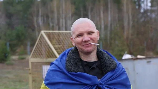Відбувся черговий обмін полоненими: додому повернулися 175 військових і семеро цивільних (фото)