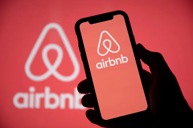 Airbnb заборонила орендодавцям встановлювати камери всередині житла