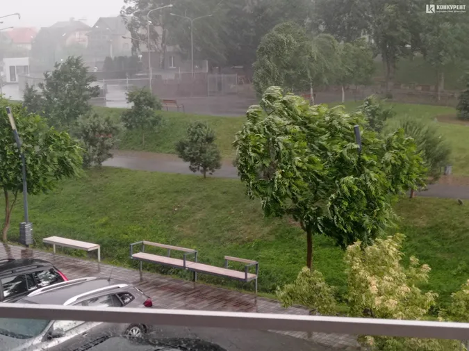 Луцьк накрила страшна буря (фото, відео)