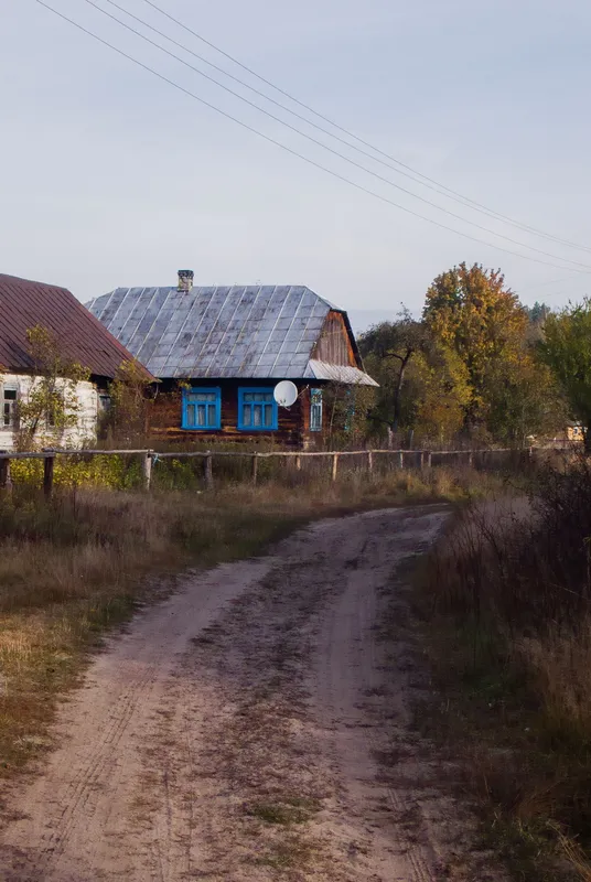Простота, спокій, загадковість: осінь у селі на Волині (фото)