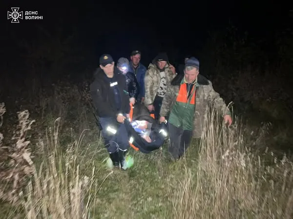 76-річного чоловіка, який заблукав у лісі на Волині, знайшли за допомогою дрона (фото)
