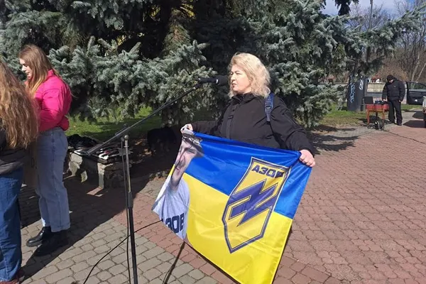 «22 страшних місяці невідомості»: у Ковелі відбулася акція на підтримку полонених азовців (фото)