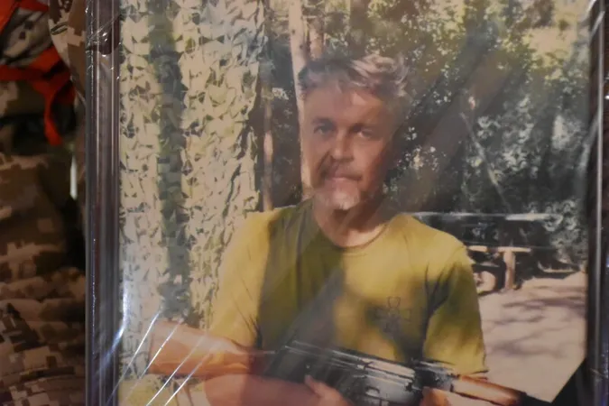 У Луцьку попрощалися із загиблим на Донеччині Дмитром Ємельяновим (фото)