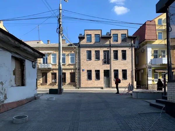 «Псевдоісторичне вирвиочне дещо»: урбаніст розніс архітектуру центру Луцька