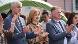 Завершився навчальний рік: у Луцьку пролунав останній дзвінок (фото)