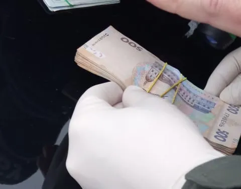 На Волині заступника начальника райвідділу поліції зловили на хабарі (фото, відео)