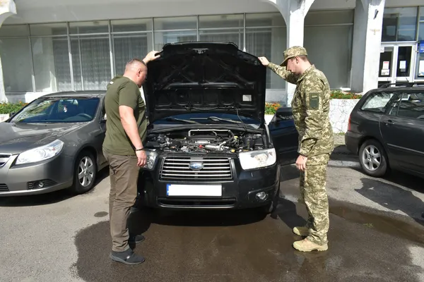 Волинському підрозділу передали на передову авто (фото)
