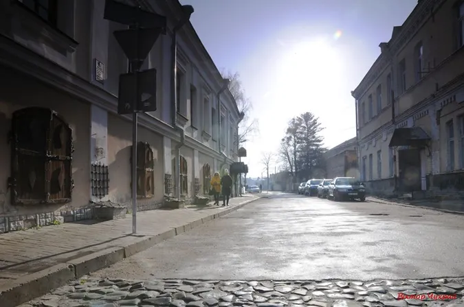 Луцький фотохудожник «впіймав» весну в місті