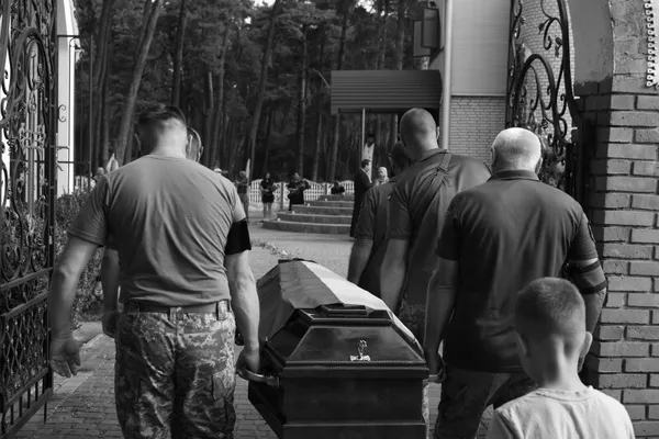 У Луцькій громаді попрощалися із загиблим Героєм Ігорем Белінським (фото)