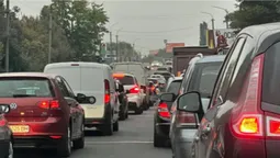 На Дубнівському перехресті в Луцьку величезні затори (фото)