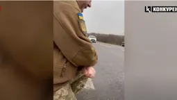 У Нововолинську люди на колінах зустріли загиблого Героя Максима Стрижака (відео)