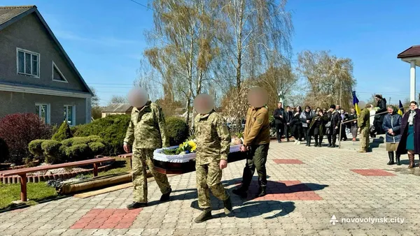 На Волині попрощалися із захисником Степаном Остапусем (фото)