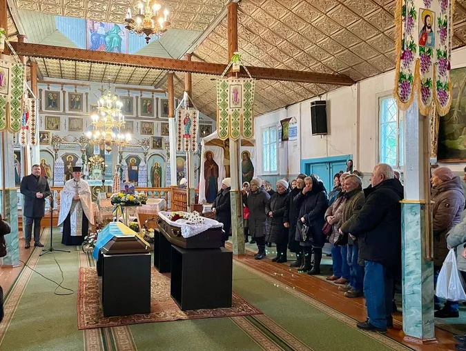 У Нововолинську попрощалися із воїном  Володимиром Шелеміним (фото)