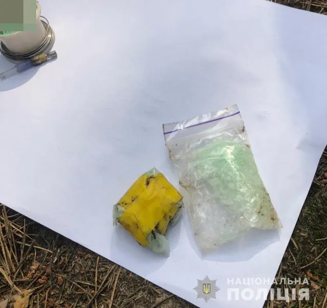 На Ковельщині затримали молодика з кристалами і лампочками (фото)