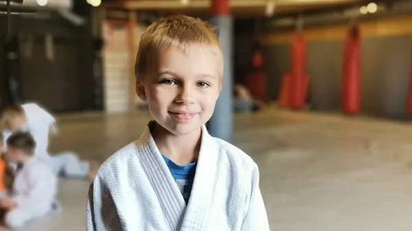 У Луцьку семирічний хлопчик віддав всі свої гроші на армію