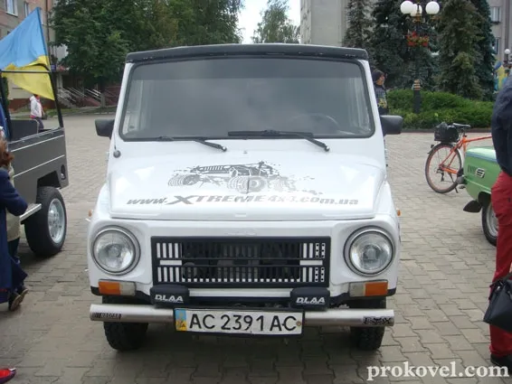 На Волині відбувся пробіг ретро-автомобілів (фото) 