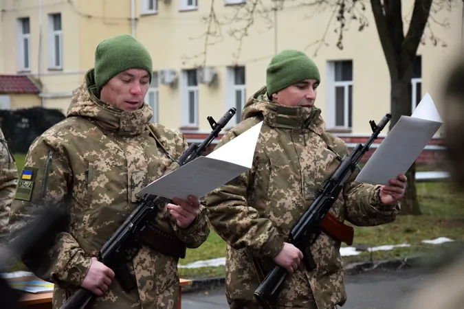 Діджей, інженер і випускник ВНУ: у Луцьку новобранці-прикордонники склали присягу (фото)