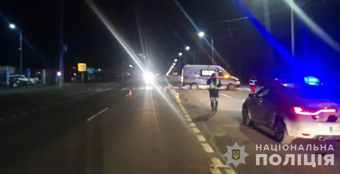 Під Луцьком BMW збив на смерть 79-річного дідуся на переході (фото)