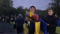 Воїн не стримував сліз: у Луцький район з полону повернувся Олексій Філімонов (фото)