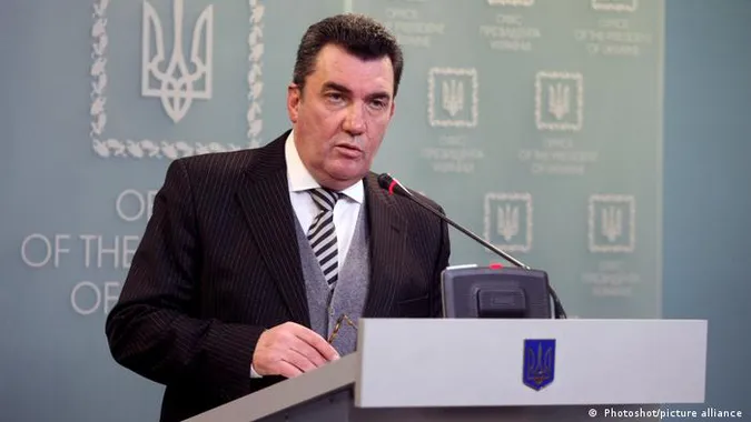 ❗️В Україні вводять надзвичайний стан – РНБО (відео)