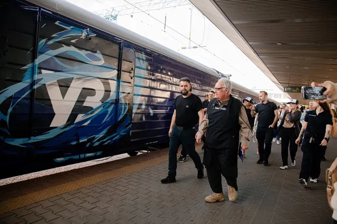 В Україні з'явився перший у світі автономний поїзд-кухня Food Train (фото)