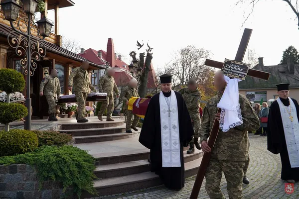 На Волині поховали загиблого Героя Вадима Грицюка (фото)