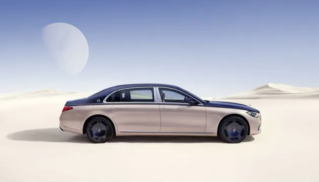 Mercedes представив  люксовий Maybach