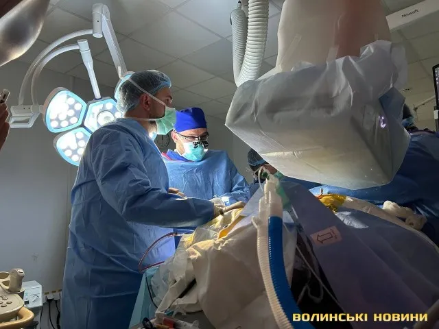 На Волині вперше провели операцію на серці без розрізу (фото 18+)