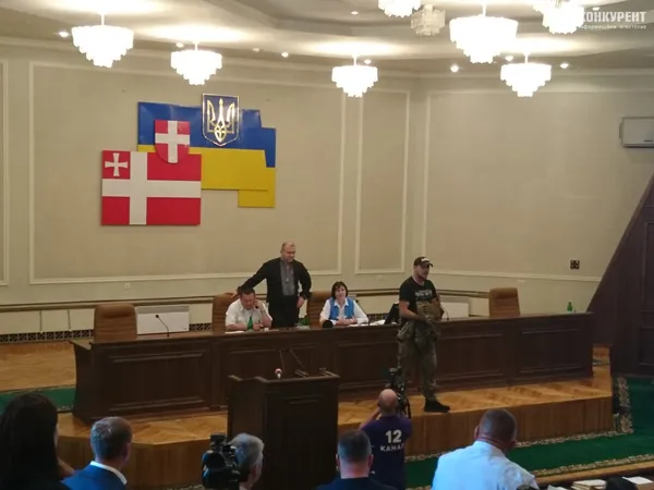 Як обирали нову голову Волиньради та хто потрапив «під роздачу» Кварцяного
