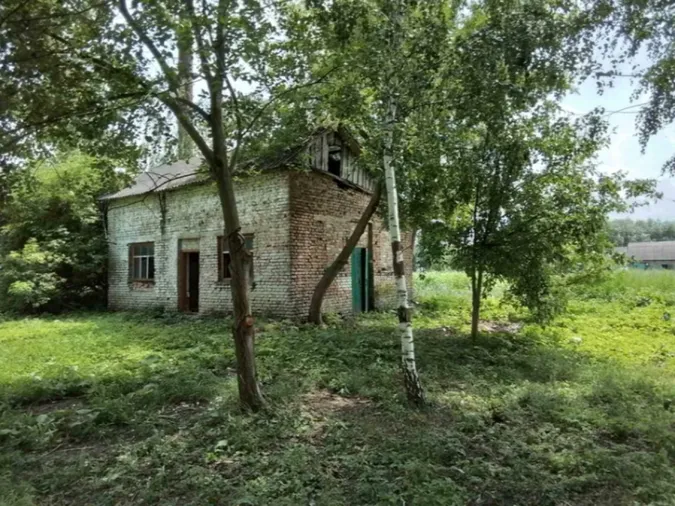 У Луцькому районі продають школу (фото)