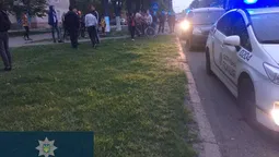 З'явилося відео затримання п'яного лучанина, який ледь не роз'їхав людей (відео)