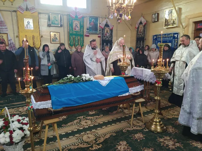 На Волині попрощалися із загиблим майже 2 роки тому воїном Юрієм Мухіним (фото)