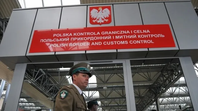 Поляки дедалі частіше відмовляють українцям у в'їзді: причини
