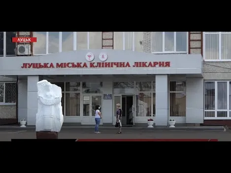 Як почуваються батько та син, що постраждали в ДТП біля ПортСіtу (відео)