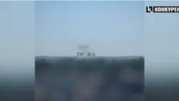 Вибухи у Дніпрі: уламки ракет впали на будинки (відео)